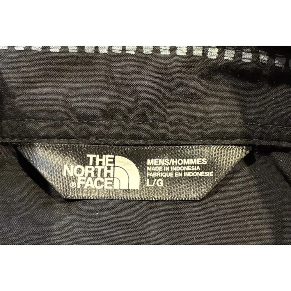 The North Face Shirt Men's Large Button Up Striped Geo‎ Print Long Sleeve